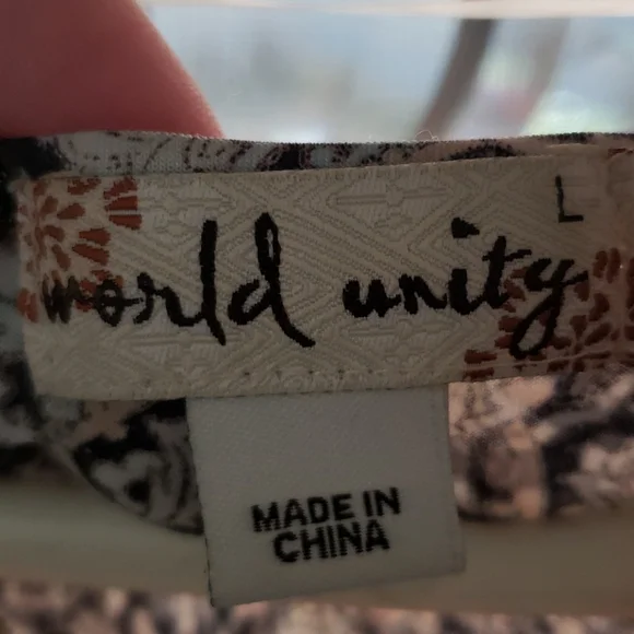 World unity womens top shirt sz large - Picture 5 of 6